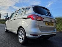 Usado Ford B-MAX Zetec 101 HP (74 kW) 2016 Monovolume