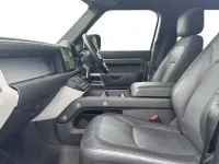 Used Land Rover Defender HSE Dynamic 296 HP (217 kW) 2023 Silver SUV