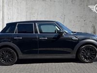 Używany Mini Cooper Classic 134 KM (98 kW) 2024 Czarny Hatchback