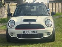 Used Mini Cooper S Hatch 175 HP (128 kW) 2009 White Hatchback