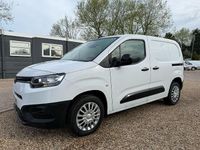 Usado Toyota Proace H1 120 HP (88 kW) 2022 Branco Monovolume