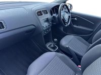 Begagnad VW Polo Match 60 HK (44 kW) 2016 Silver Halvkombi