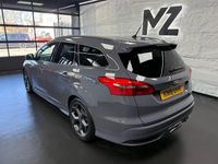 Used Ford Focus ST 185 HP (136 kW) 2016 Grey Estate