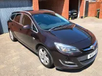 Used Vauxhall Astra SRi 165 HP (121 kW) 2013 Brown Estate