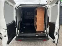 Usado Vauxhall Combo S 105 HP (77 kW) 2017 Branco Monovolume