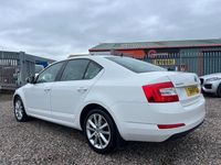 Used Skoda Octavia Elegance 150 HP (110 kW) 2014 White Hatchback