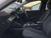 Used Peugeot e-208 Allure+ 100 kW (136 HP) 2023 White Hatchback