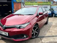 Used Toyota Auris Hybrid Design 136 HP (100 kW) 2018 Red Hatchback