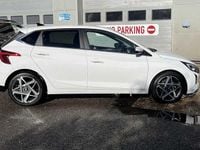 New Hyundai i20 Premium 101 HP (74 kW) 2025 White Hatchback