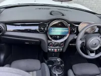 Usado Mini Cooper S Sport 176 HP (129 kW) 2024 Branco Citadino