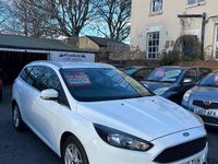 Used Ford Focus Zetec 120 HP (88 kW) 2015 White Estate