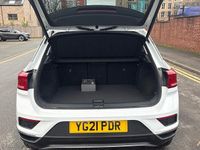 Usado VW T-Roc Active 110 HP (80 kW) 2021 Branco SUV