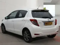 Used Toyota Yaris Multidrive S 99 HP (72 kW) 2013 White Hatchback