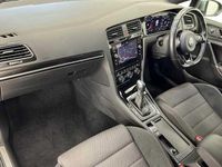 Used VW Golf VII R 300 HP (220 kW) 2019 Oryx white Hatchback