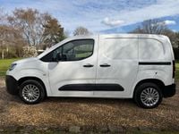 Used Citroën Berlingo Start 75 HP (55 kW) 2020 White MPV
