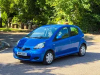 Used Toyota Aygo 67 HP (49 kW) 2010 Blue Hatchback