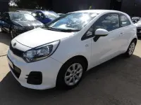 Used Kia Rio 84 HP (61 kW) 2016 White Hatchback
