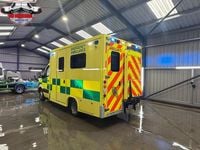 Used Mercedes Sprinter 190 HP (139 kW) 2015 Yellow Van