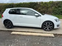 Usado VW Golf VII Match 110 HP (80 kW) 2015 Branco Citadino