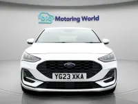 Used Ford Focus ST-Line 125 HP (91 kW) 2023 White Hatchback