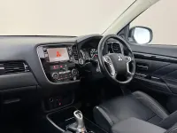 Used Mitsubishi Outlander P-HEV 203 HP (149 kW) 2016 Grey Estate