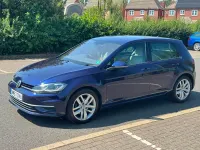 Used VW Golf VII SE 115 HP (84 kW) 2017 Blue Hatchback
