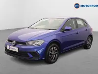 Begagnad VW Polo Life 2024 Blå Halvkombi