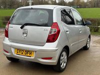 Used Hyundai i10 Active 85 HP (62 kW) 2012 Silver Hatchback