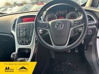 Used Vauxhall Astra GTC SRi 2015 White Hatchback