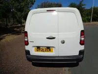Used Vauxhall Combo 100 HP (73 kW) 2021 White MPV
