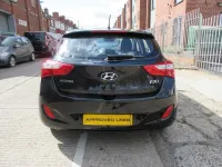 Used Hyundai i30 SE 108 HP (79 kW) 2015 Black Hatchback