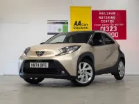Used Toyota Aygo X 72 HP (52 kW) 2024 Beige SUV