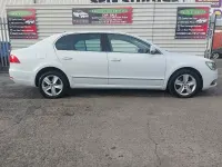 Used Skoda Superb LAURIN & KLEMENT 140 HP (102 kW) 2014 White Hatchback