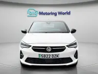 Used Vauxhall Corsa-e SRi 100 kW (136 HP) 2022 White Hatchback