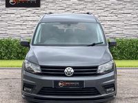 Used VW Caddy Maxi Life 101 HP (74 kW) 2016 Grey MPV