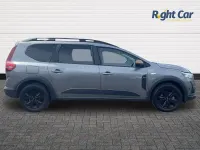 Used Dacia Jogger Extreme 141 HP (103 kW) 2025 Grey MPV