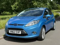 Used Ford Fiesta Titanium 70 HP (51 kW) 2012 Blue Hatchback
