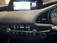 Begagnad Mazda 3 Inclusive 186 HK (136 kW) 2021 Vit Sedan