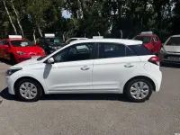 Used Hyundai i20 84 HP (61 kW) 2015 White Hatchback