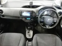 Used Toyota Yaris 100 HP (73 kW) 2020 Red Hatchback