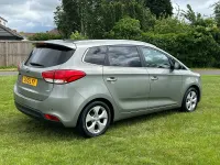 Used Kia Carens 2015 Silver MPV