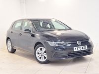 Second-hand VW Golf VIII Life 115 CP (84 kW) 2021 Negru Hatchback