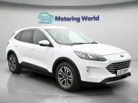 Begagnad Ford Kuga Titanium 150 HK (110 kW) 2023 Vit SUV