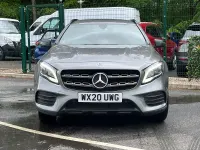 Usado Mercedes GLA180 AMG line 122 HP (89 kW) 2020 Cinzento SUV