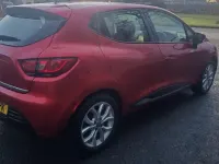 Used Renault Clio Dynamique 75 HP (55 kW) 2017 Red Hatchback
