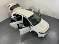 Used Mercedes B200 2013 White Hatchback