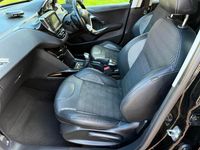 Begagnad Peugeot 2008 Allure 2016 Svart SUV