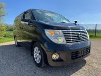Używany Nissan Elgrand 2010 Czarny Minivan