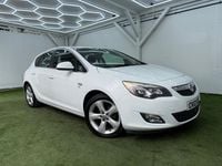 Used Vauxhall Astra SRi 115 HP (84 kW) 2012 White Hatchback