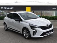 Used Renault Clio V Evolution 90 HP (66 kW) 2024 White  Hatchback